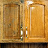 kitchen-cabinet-with-grease.jpeg kitchen-cabinet-with-grease.jpeg